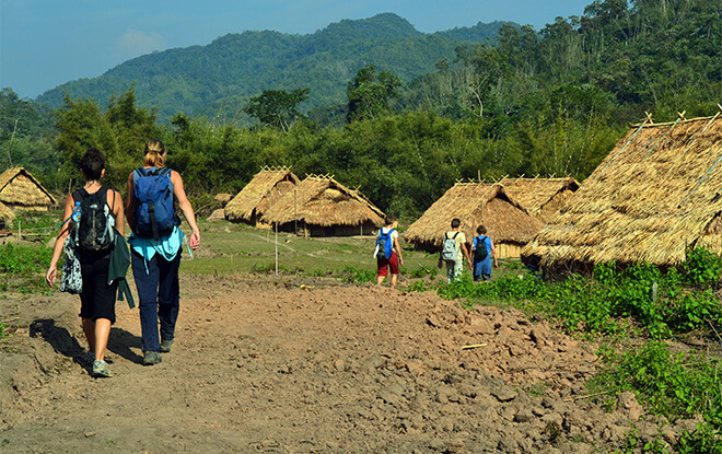 Trekking Laos