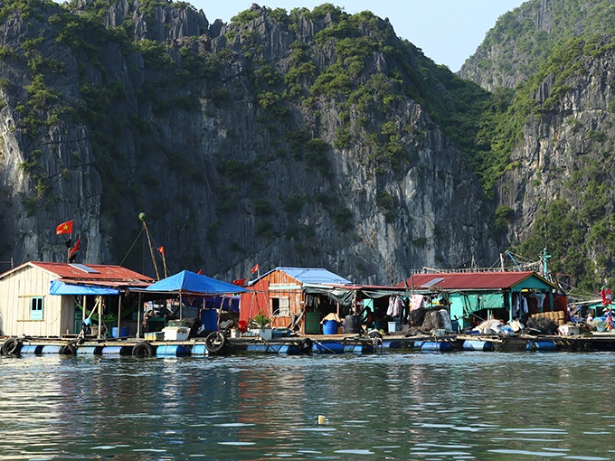 village de pecheur baie d'halong