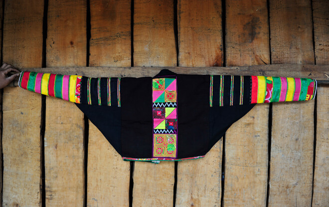 VÃªtement Lolo noir au Vietnam