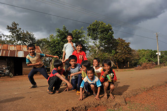 enfants hmongs vietnam