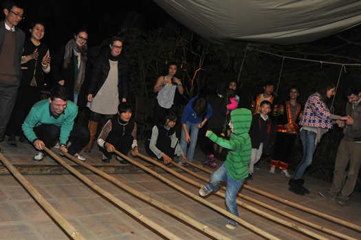 la danse traditionnelle « nhảy sạp » au Vietnam