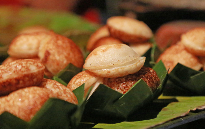 Khanom khrok dessert laos