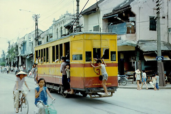 exposition-amica-travel-economie-subventionnee-hanoi-tramway